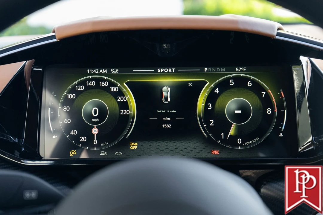 2025 Aston Martin V8 Vantage (2019+) - Image 14 of 21