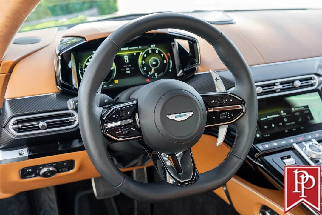 2025 Aston Martin V8 Vantage (2019+) - Image 9 of 21