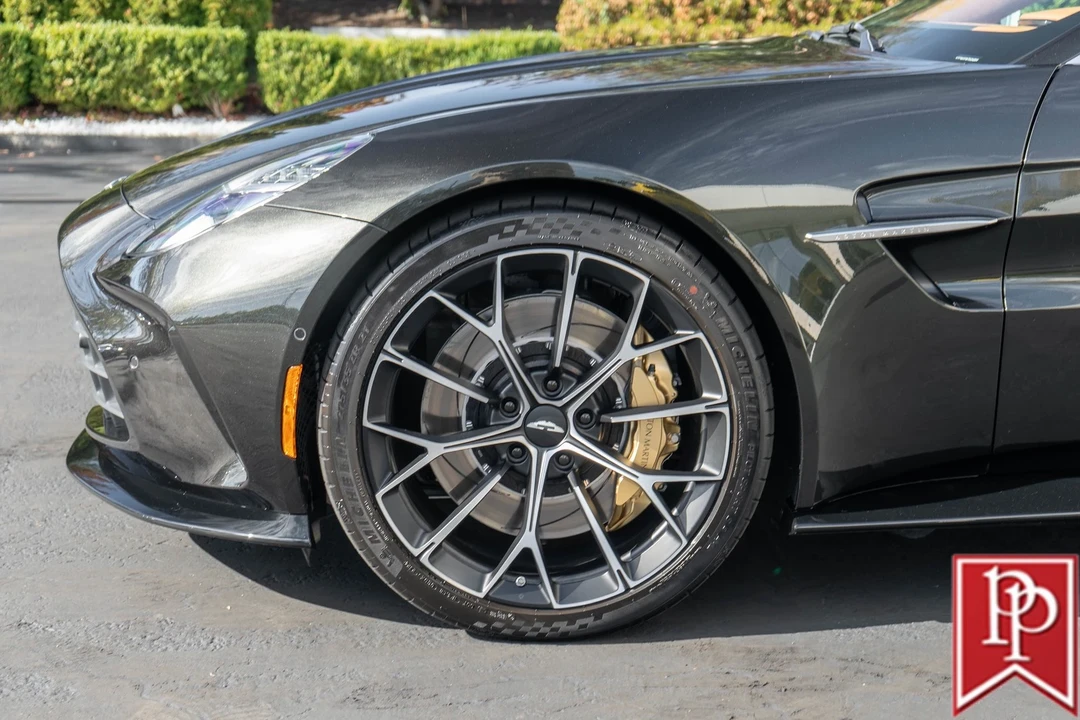 2025 Aston Martin V8 Vantage (2019+) - Image 3 of 21