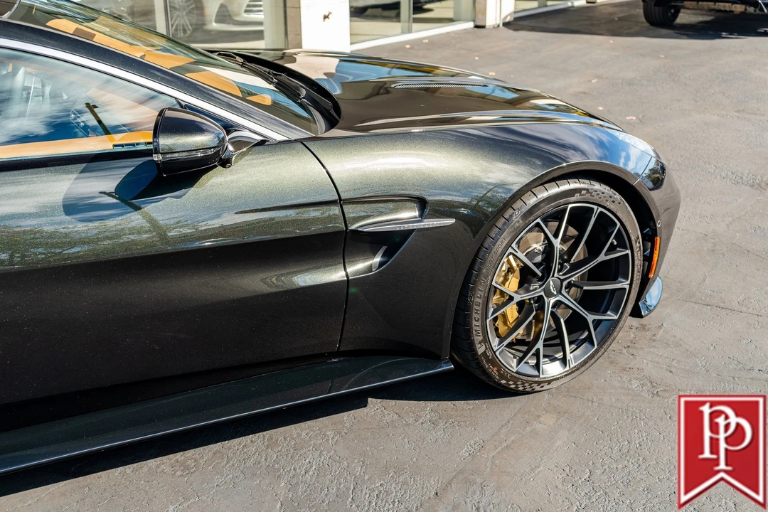2025 Aston Martin V8 Vantage (2019+) - Image 7 of 21