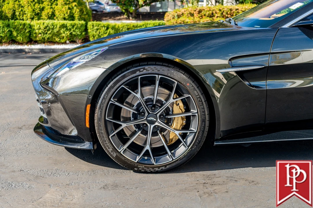 2025 Aston Martin V8 Vantage (2019+) - Image 3 of 21