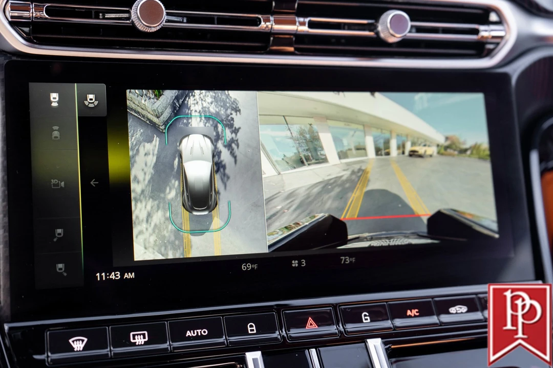 2025 Aston Martin V8 Vantage (2019+) - Image 20 of 21