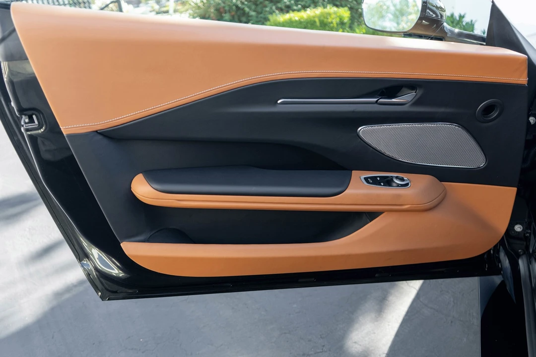 2025 Aston Martin V8 Vantage (2019+) - Image 12 of 21