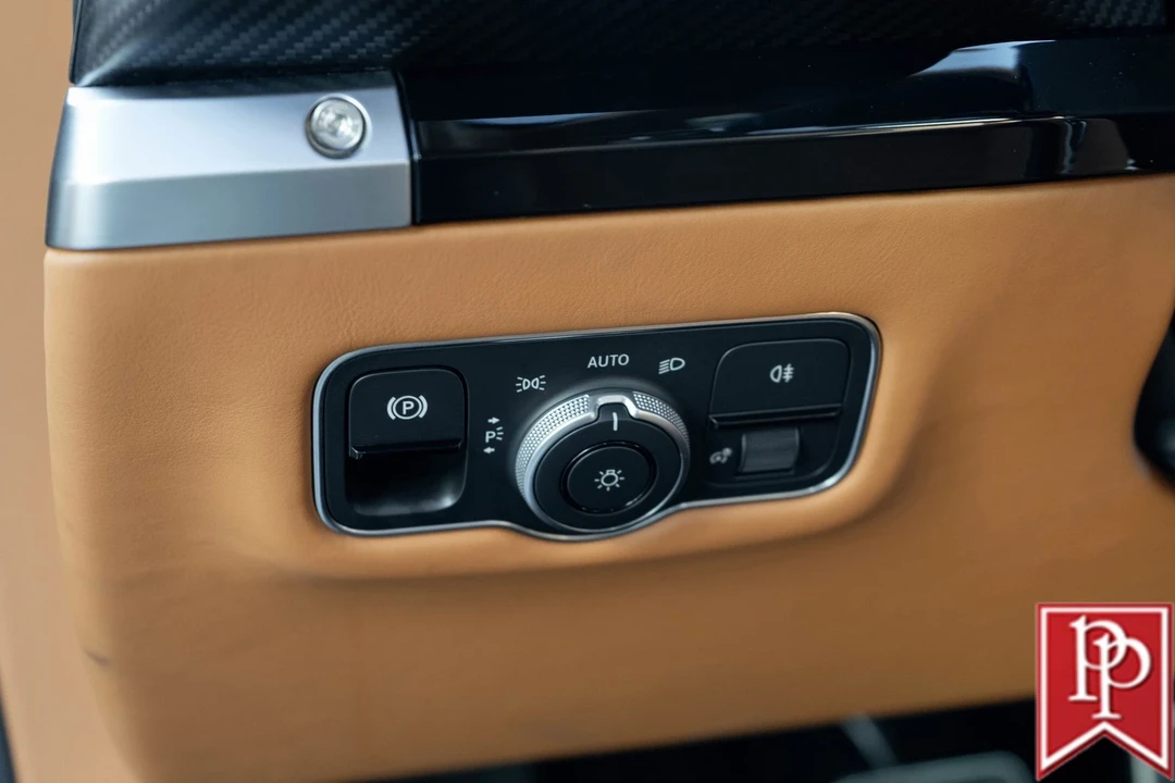 2025 Aston Martin V8 Vantage (2019+) - Image 15 of 21