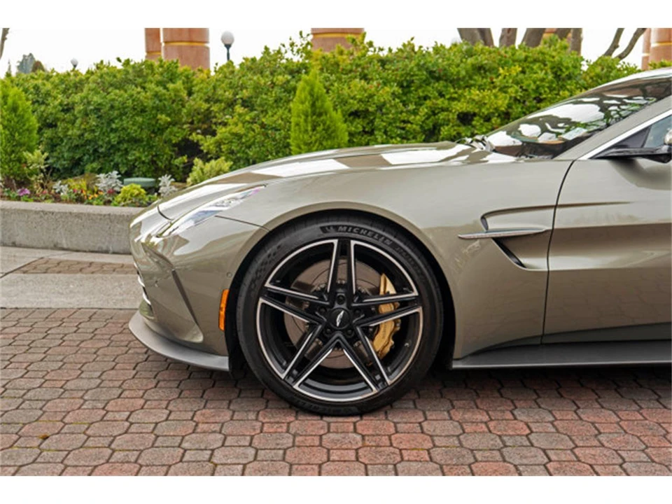 2025 Aston Martin V8 Vantage (2019+) - Image 4 of 12