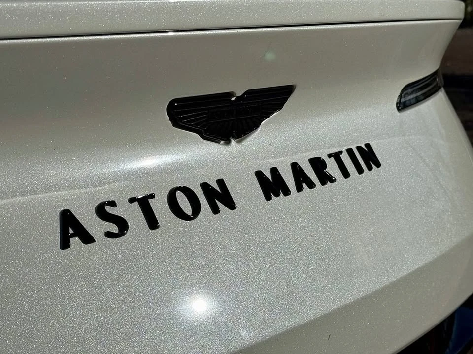 2025 Aston Martin DB12 - Image 12 of 18