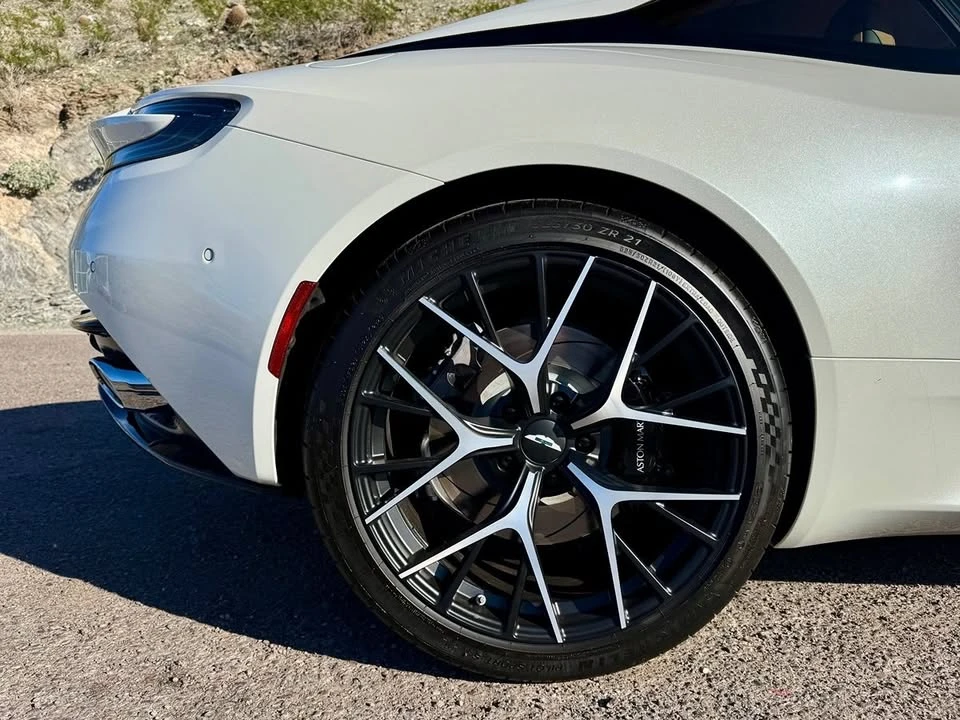 2025 Aston Martin DB12 - Image 17 of 18