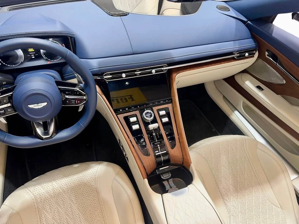 2025 Aston Martin DB12 - Image 12 of 19