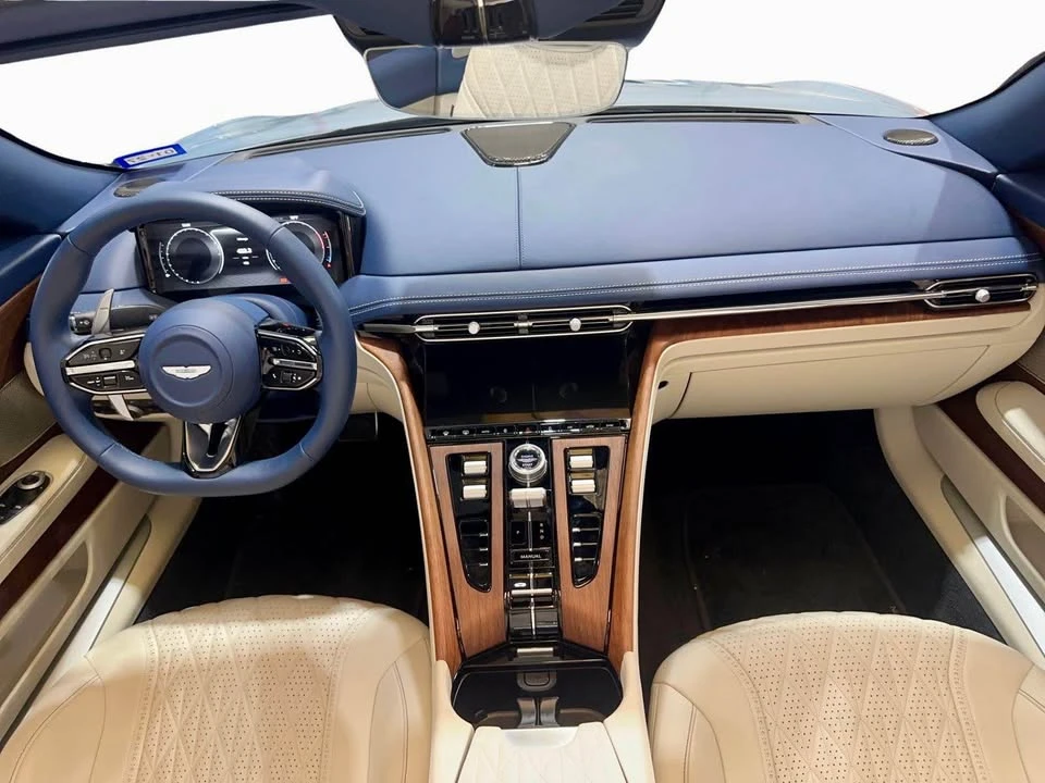 2025 Aston Martin DB12 - Image 18 of 19