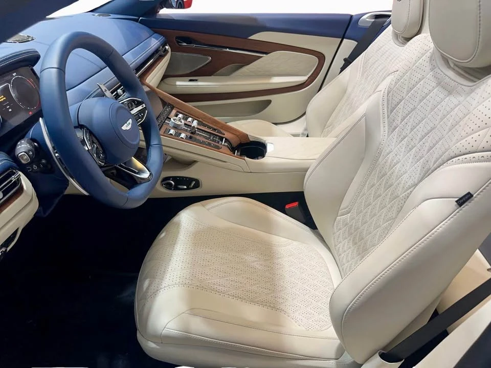 2025 Aston Martin DB12 - Image 10 of 19