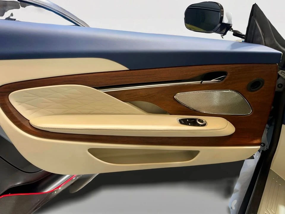 2025 Aston Martin DB12 - Image 9 of 19
