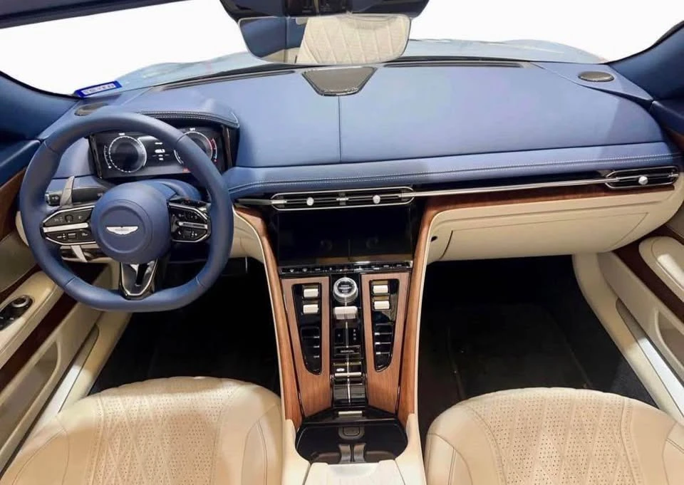 2025 Aston Martin DB12 - Image 16 of 17