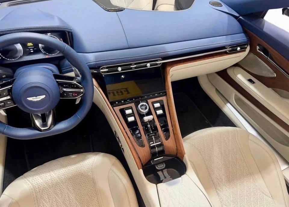 2025 Aston Martin DB12 - Image 10 of 17