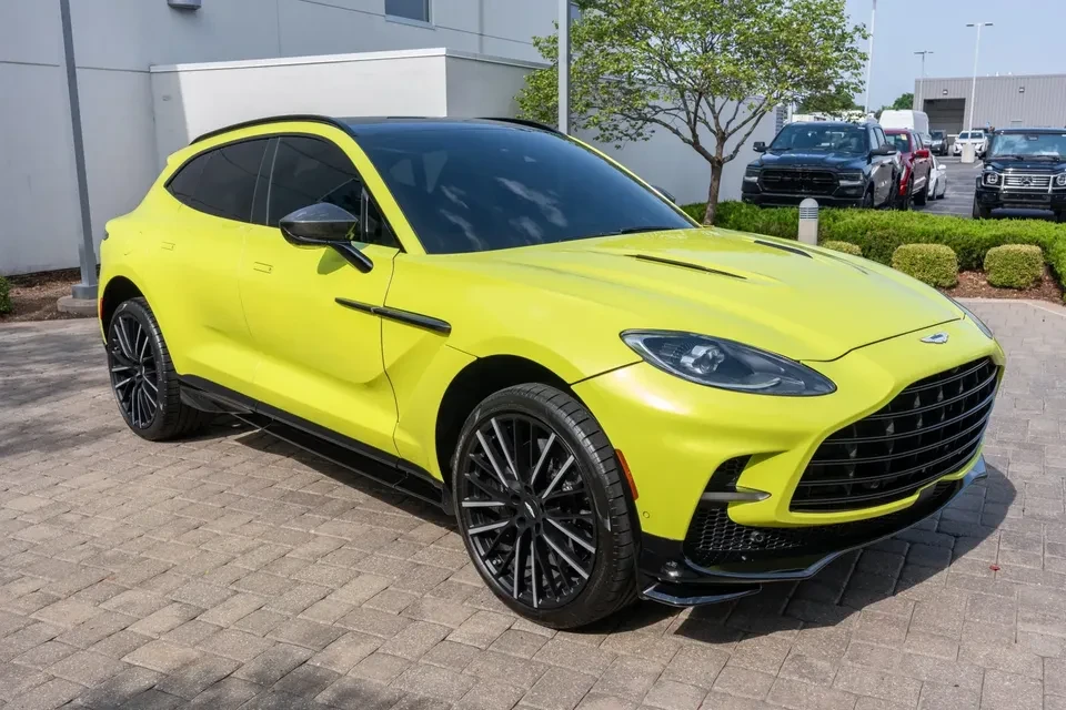 2025 Aston Martin DBX 707 - Image 2 of 8