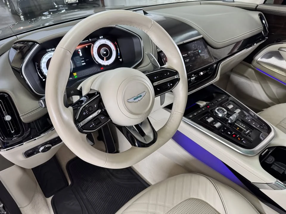 2025 Aston Martin DBX 707 - Image 4 of 14