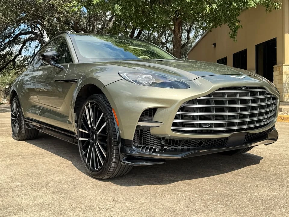 2025 Aston Martin DBX 707 - Image 3 of 14