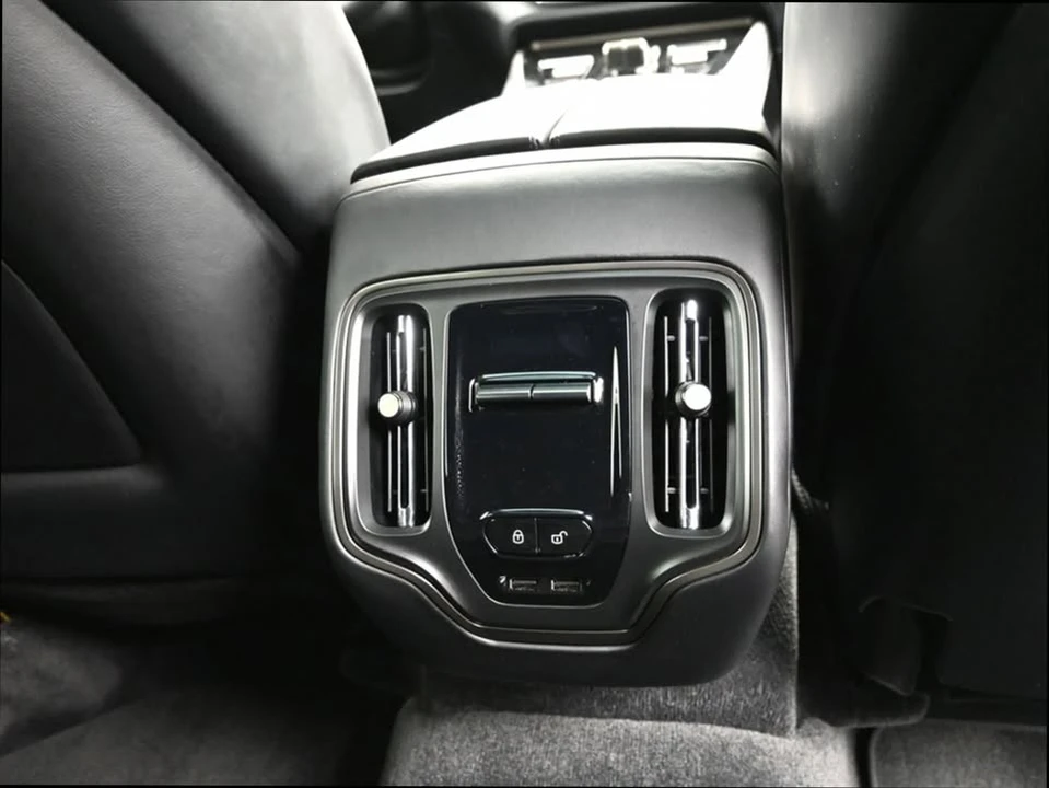 2025 Aston Martin DBX 707 - Image 11 of 17