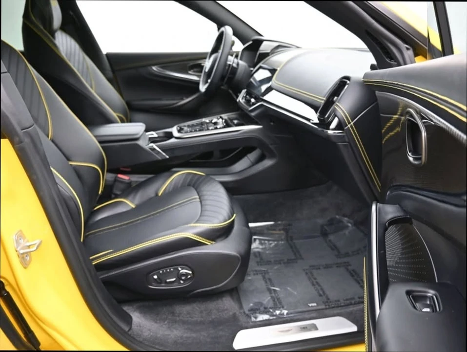 2025 Aston Martin DBX 707 - Image 6 of 17