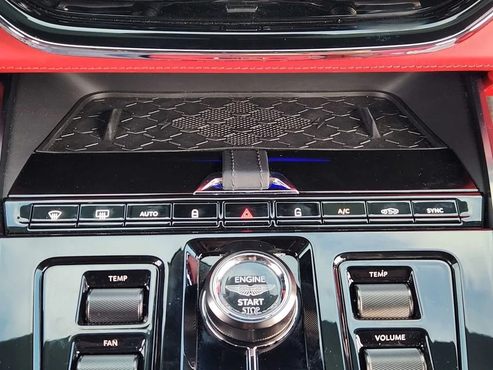2025 Aston Martin DBX 707 - Image 8 of 12