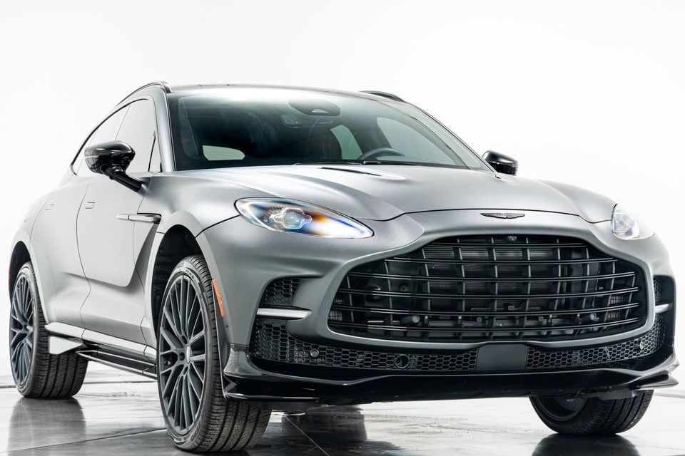 2025 Aston Martin DBX 707 - Image 2 of 15