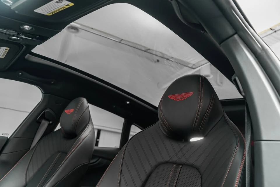 2025 Aston Martin DBX 707 - Image 14 of 15