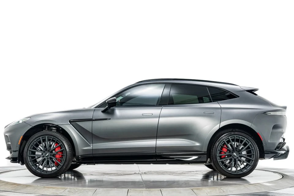 2025 Aston Martin DBX 707 - Image 5 of 15