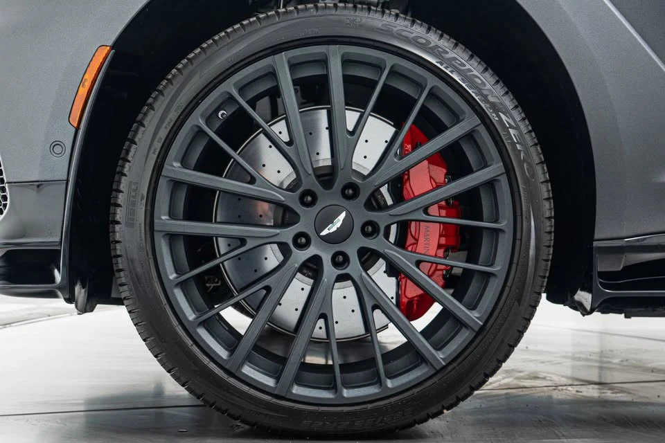 2025 Aston Martin DBX 707 - Image 6 of 15