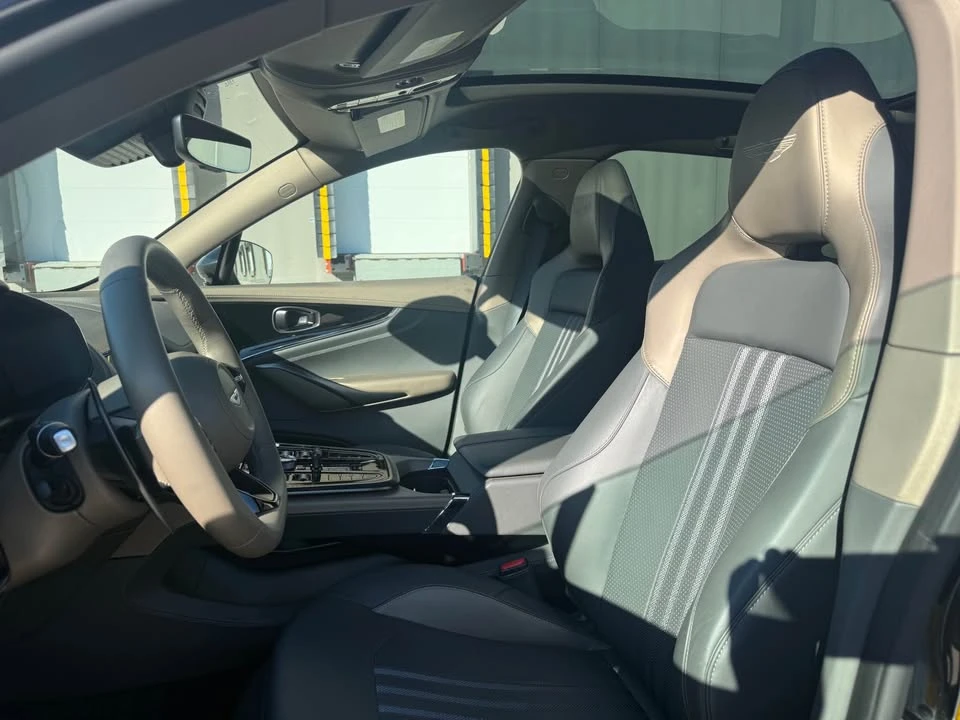 2025 Aston Martin DBX 707 - Image 9 of 19