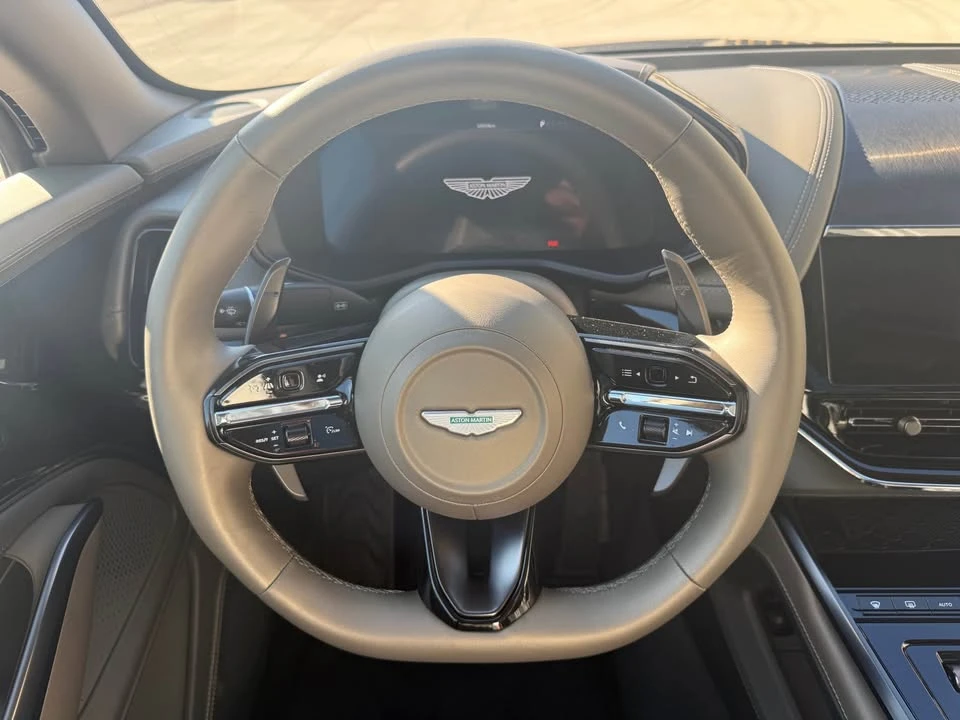 2025 Aston Martin DBX 707 - Image 11 of 19