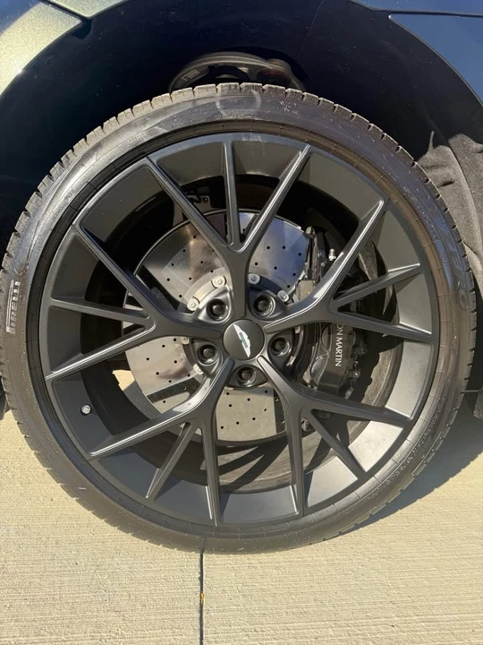 2025 Aston Martin DBX 707 - Image 18 of 19