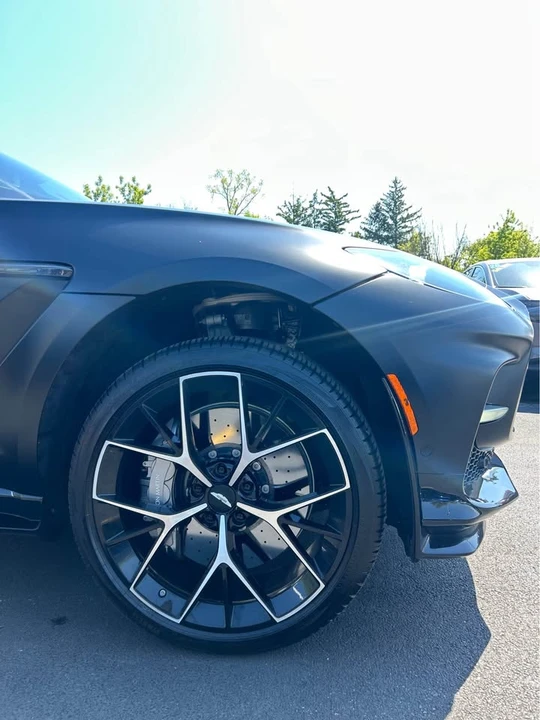 2025 Aston Martin DBX 707 - Image 4 of 17