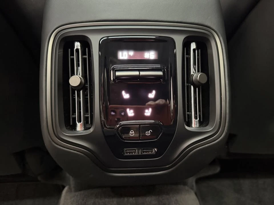 2025 Aston Martin DBX 707 - Image 14 of 20