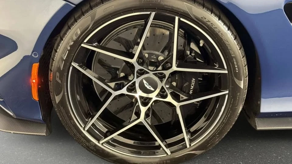 2025 Aston Martin Vanquish 3rd Gen - Image 12 of 20