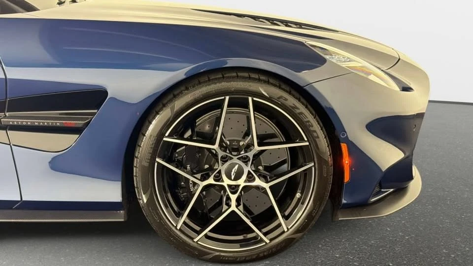 2025 Aston Martin Vanquish 3rd Gen - Image 7 of 20