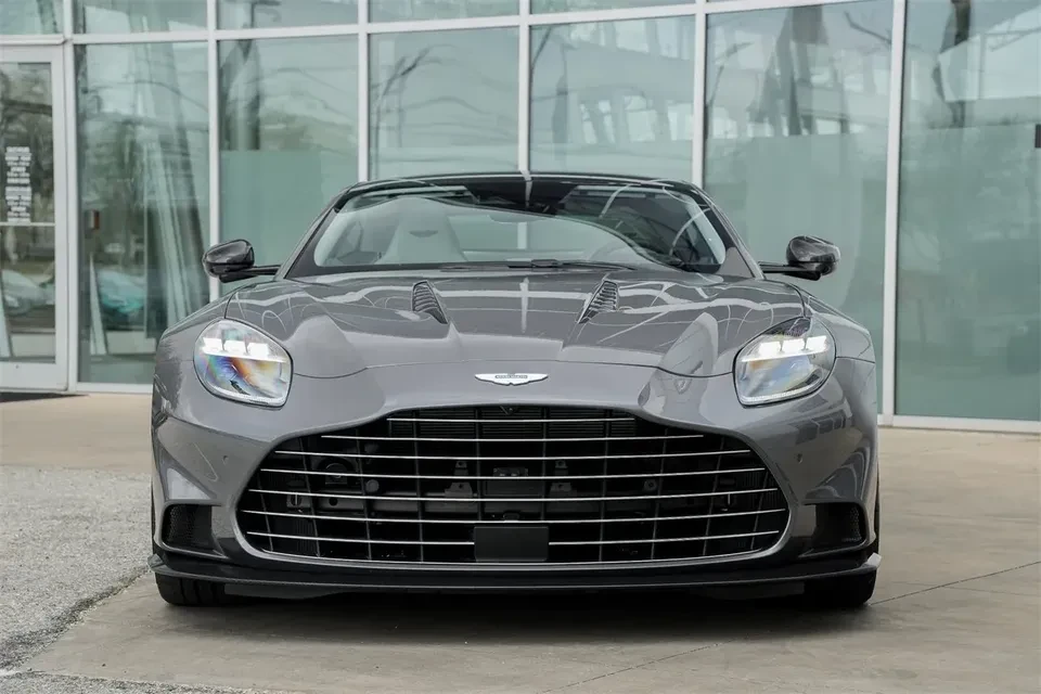 2025 Aston Martin Vanquish 3rd Gen - Image 5 of 19