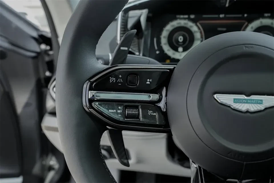 2025 Aston Martin Vanquish 3rd Gen - Image 14 of 19