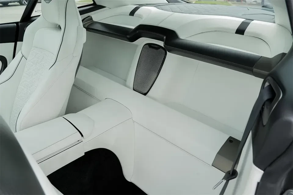 2025 Aston Martin Vanquish 3rd Gen - Image 19 of 19