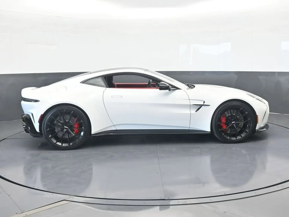 2025 Aston Martin V8 Vantage (2019+) - Image 5 of 19