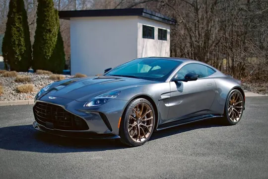 2025 Aston Martin Vantage