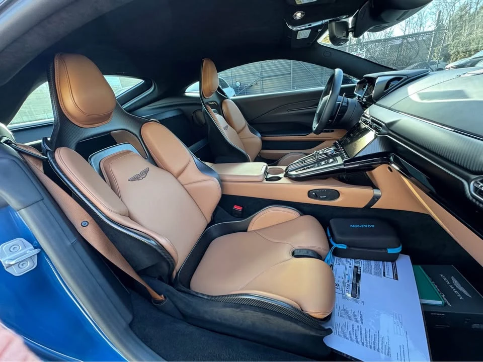 2025 Aston Martin V8 Vantage (2019+) - Image 10 of 13