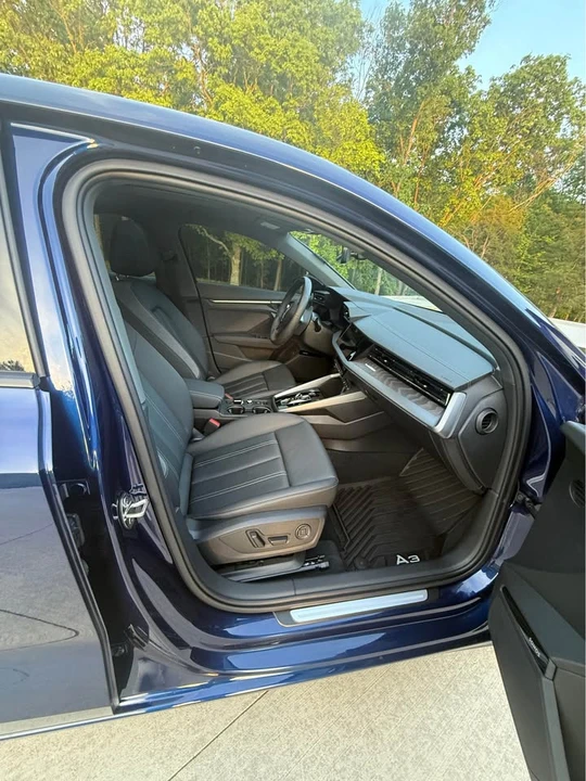 2025 Audi 8Y A3 - Image 3 of 7