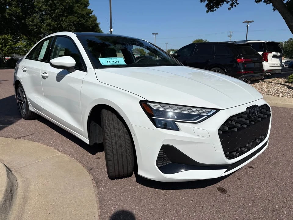 2025 Audi 8Y A3 - Image 5 of 20