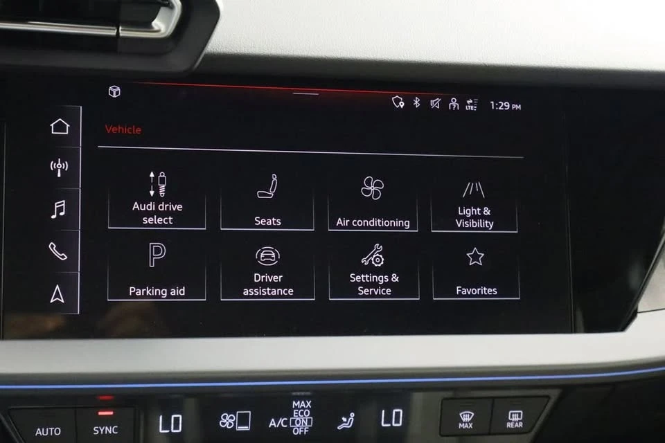 2025 Audi 8Y A3 - Image 16 of 20