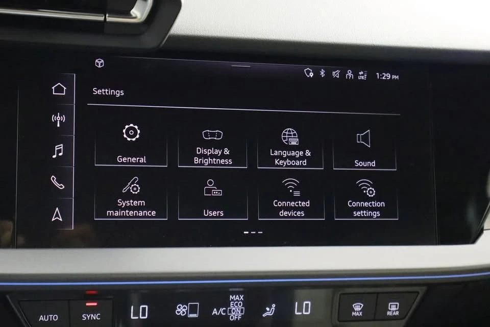 2025 Audi 8Y A3 - Image 15 of 20