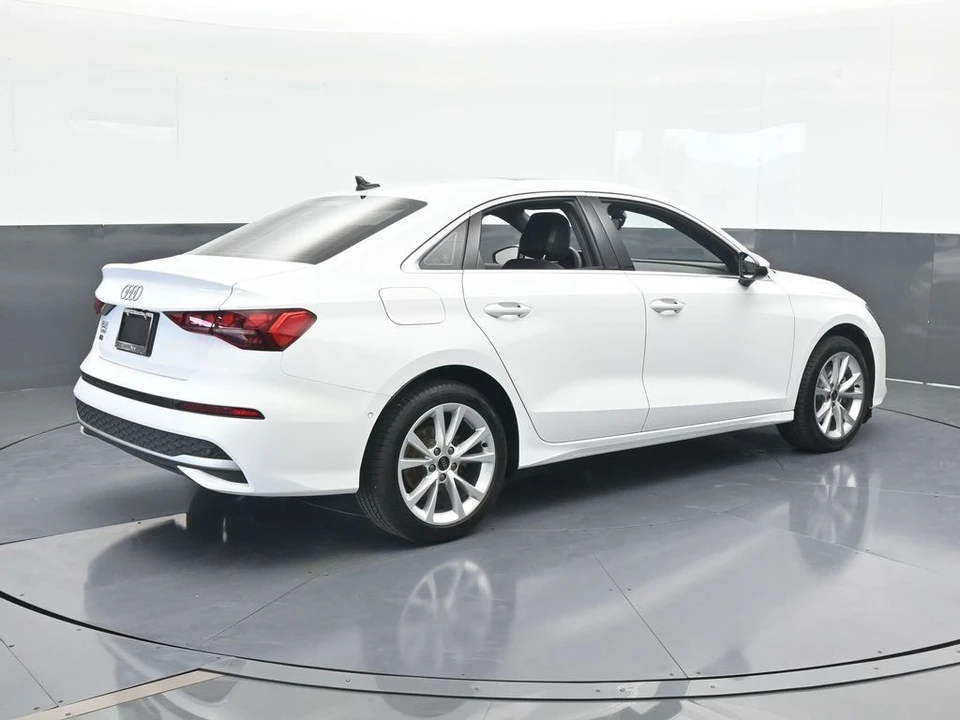 2025 Audi 8Y A3 - Image 6 of 12