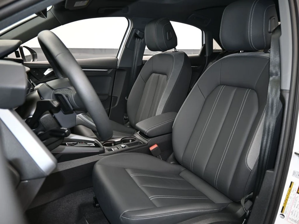 2025 Audi 8Y A3 - Image 10 of 12
