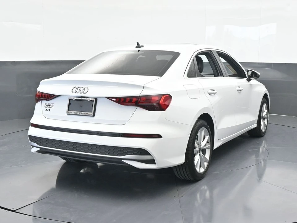 2025 Audi 8Y A3 - Image 5 of 12