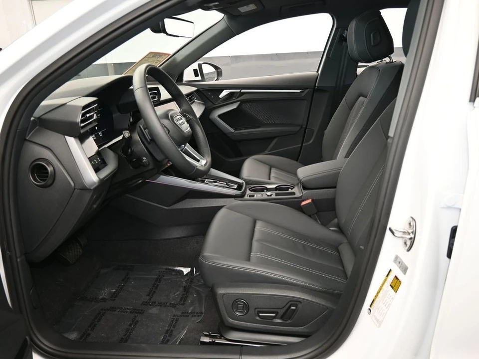 2025 Audi 8Y A3 - Image 11 of 12