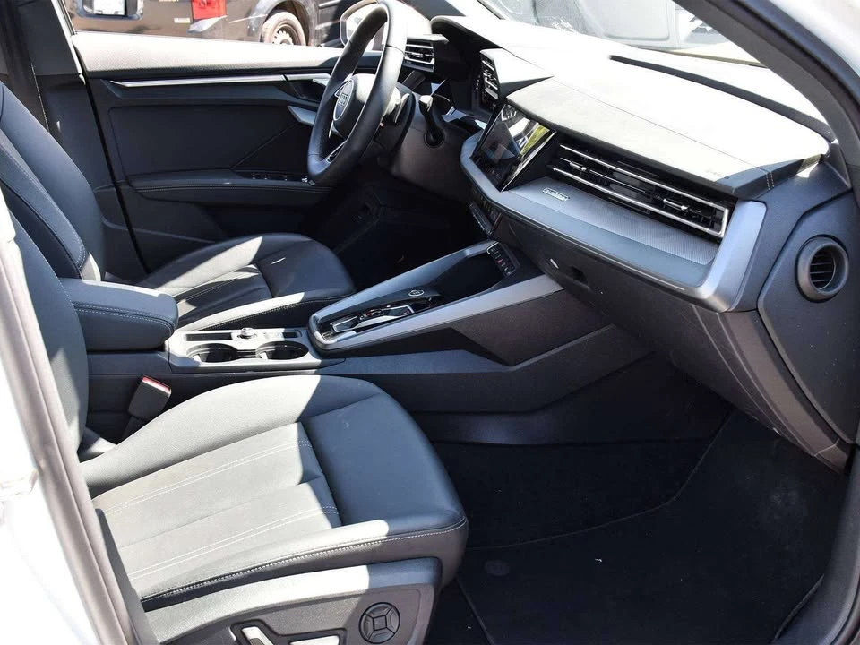 2025 Audi 8Y A3 - Image 10 of 10