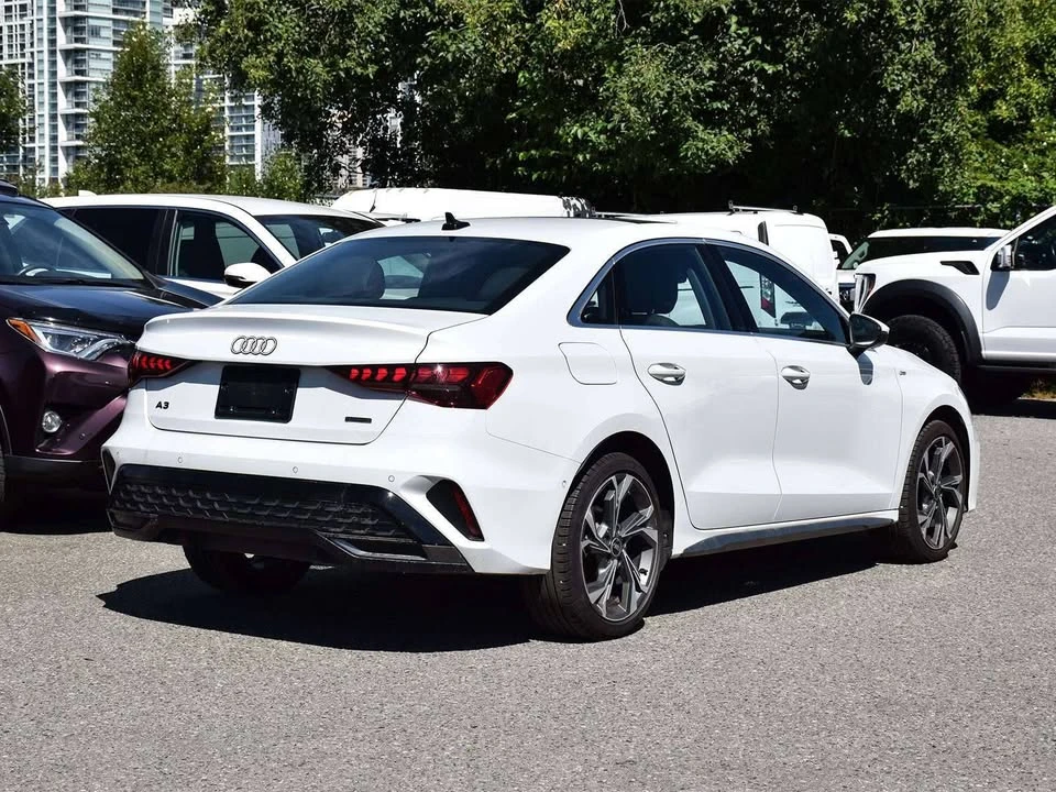 2025 Audi 8Y A3 - Image 5 of 10